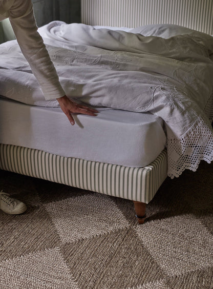 Sloane Bed, Sage Stripe