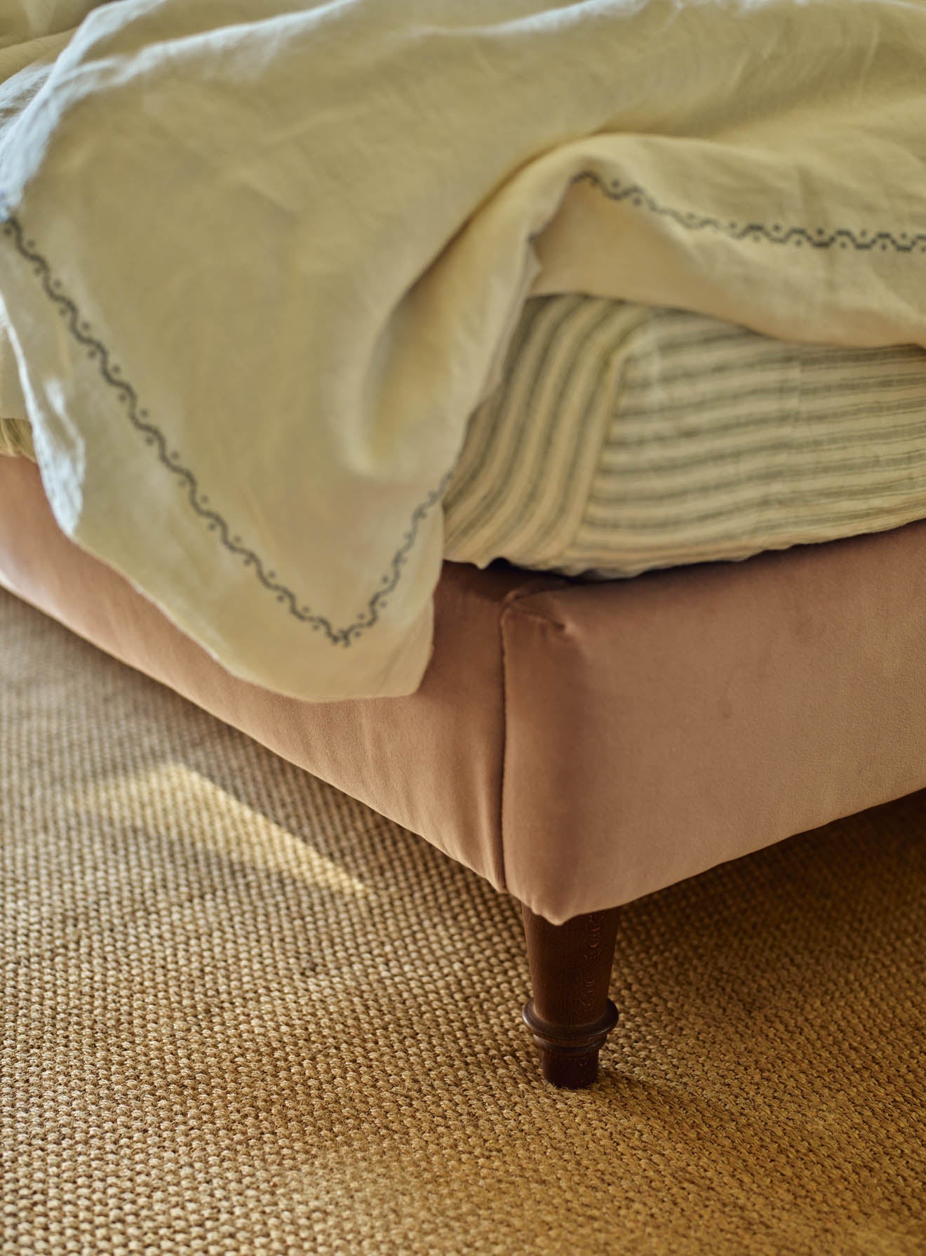 Sloane Bed, Clover Velvet