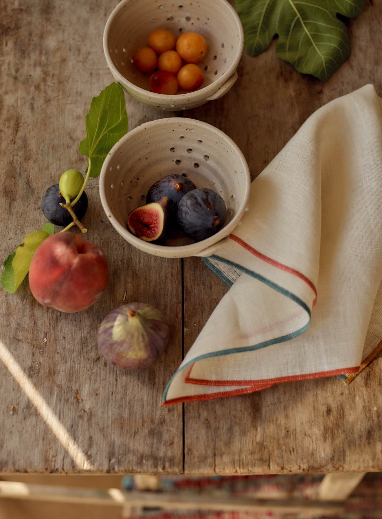 Speckled Berry Colander