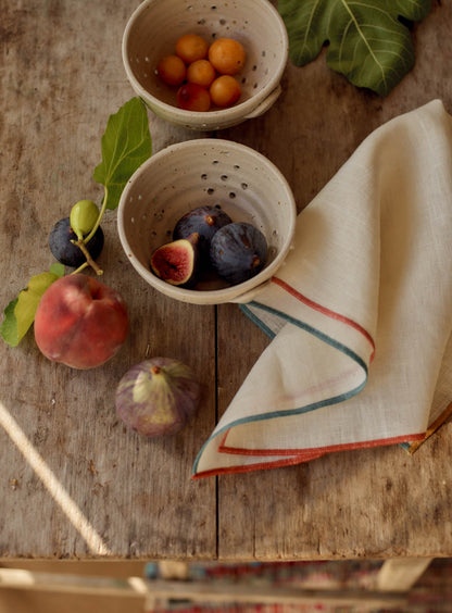 Speckled Berry Colander