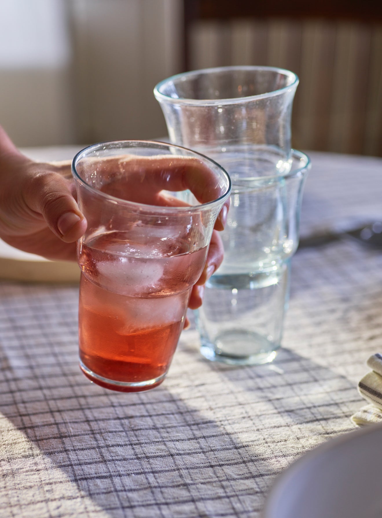 Lyle Water Glass, Carrier Set