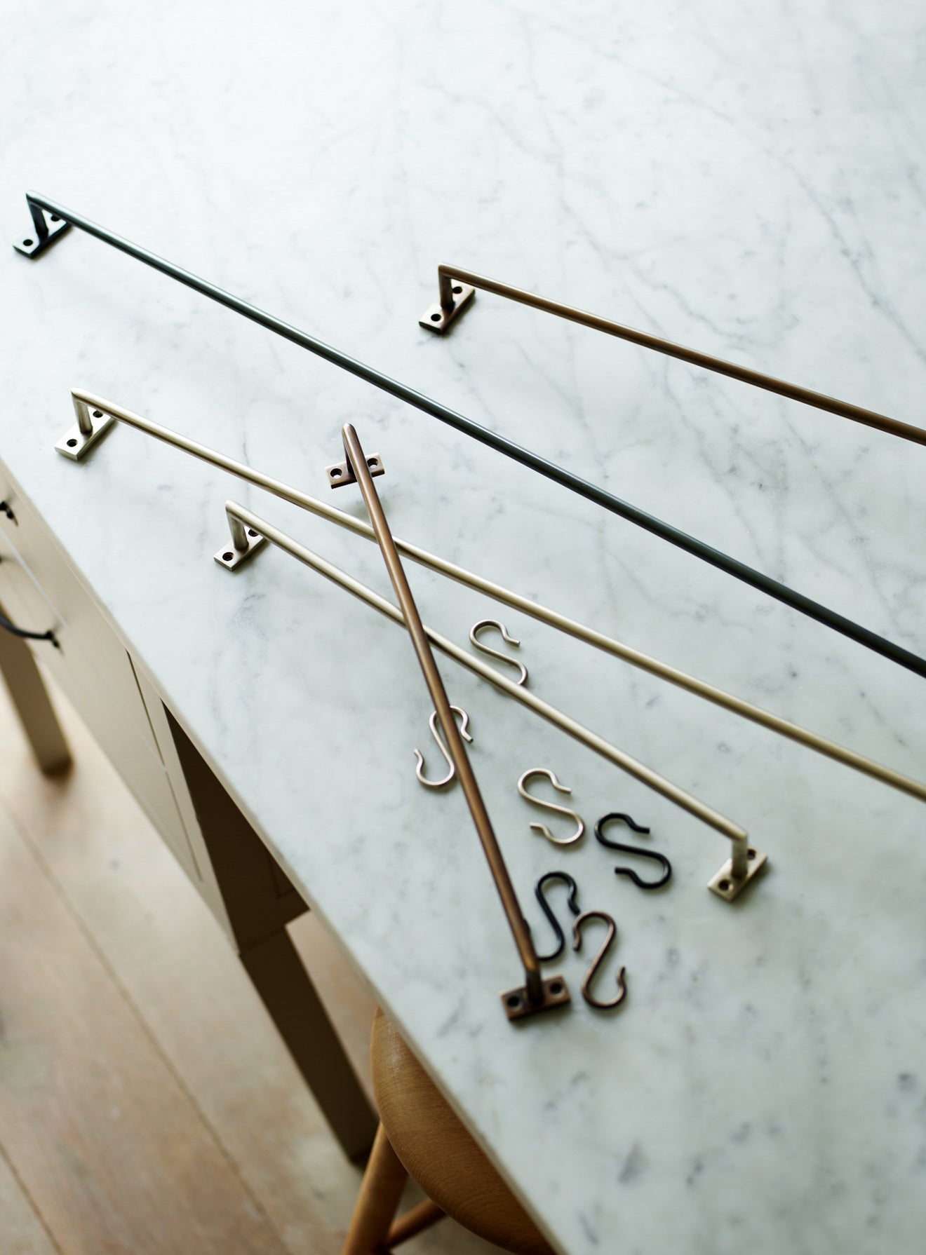 Grove Hanging Rail, Antique Brass