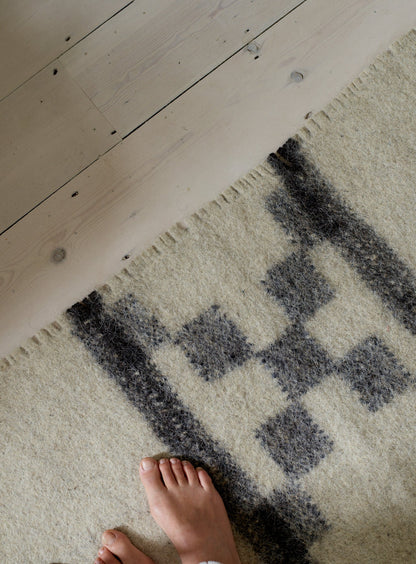 Makalu Wool Rug